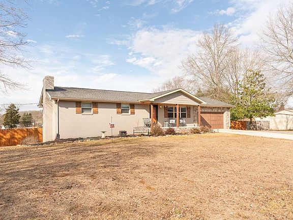2nd image of 145 Colonial Cir