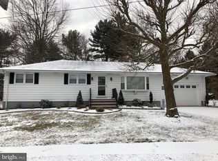 17 Japril Dr, Hamilton, NJ 08619