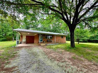 914 Mountain Pine Rd, Hot Springs, AR 71913