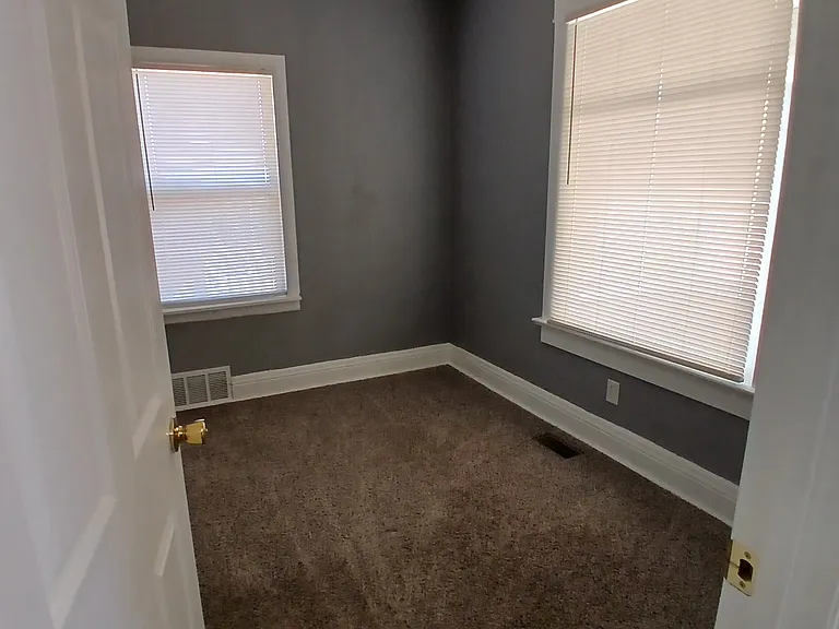 3126 Miami St — Photo 10