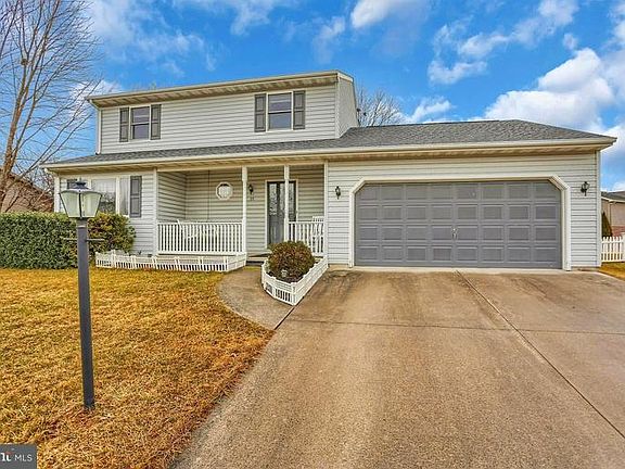 3rd image of 35 Knisley Dr