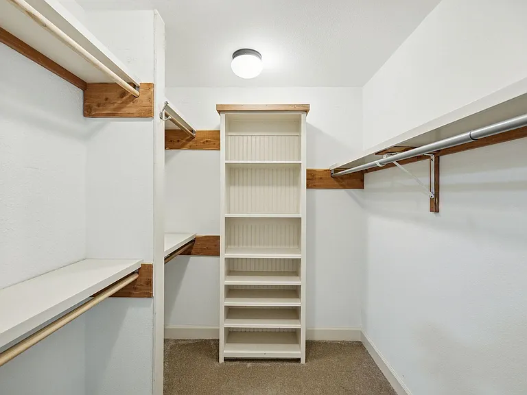 817 Blessing Creek Dr — Photo 12