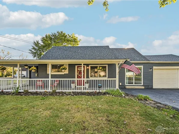 2118 Van Oss Dr, Dayton, OH 45431