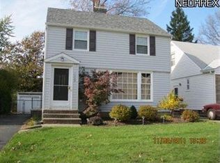 1068 Argonne Rd, South Euclid, OH 44121