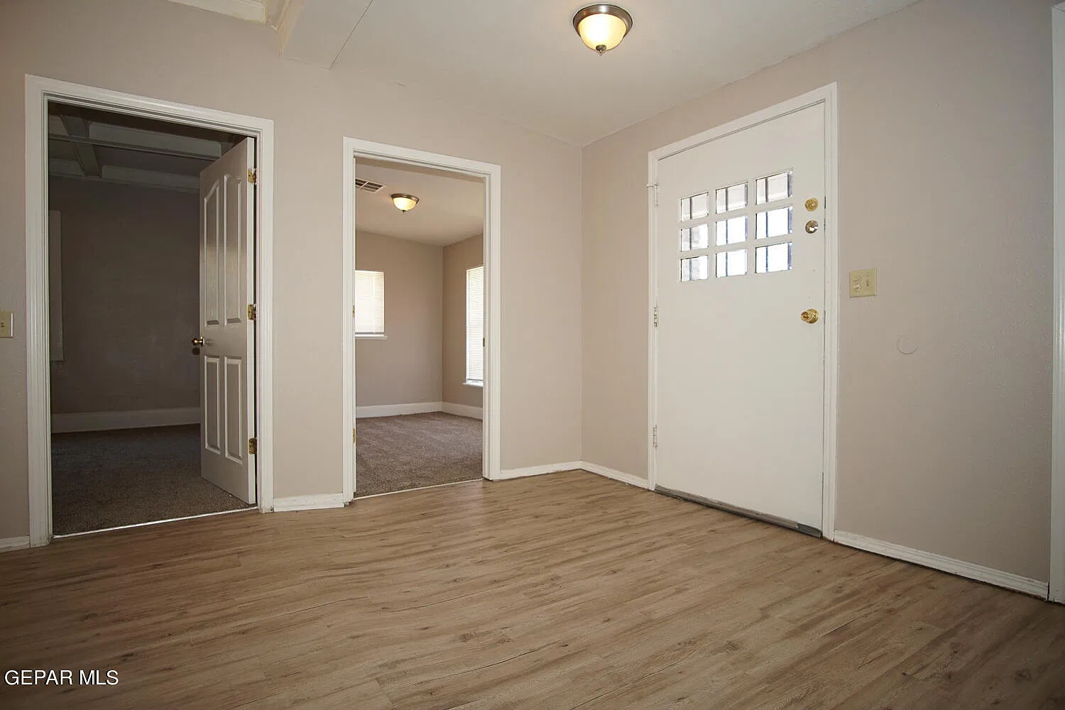 2 bed, 1.0 bath, 800 sqft, $945 — Photo 4
