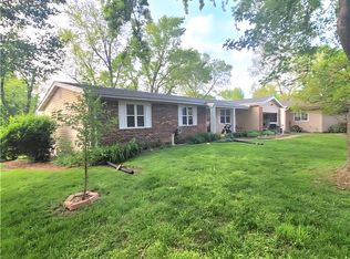 2 Hyannis Ct, Saint Charles, MO 63301