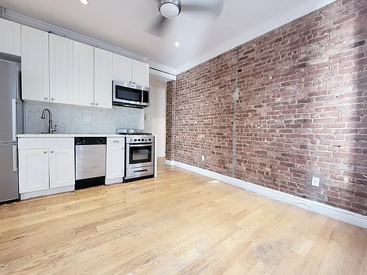 Rented by Compass | media 6