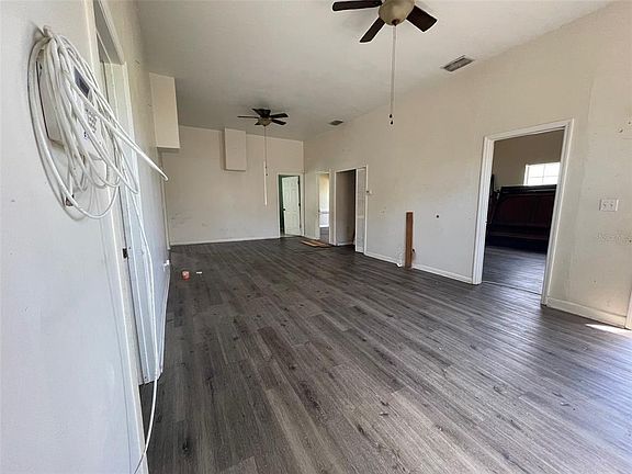 3rd image of 1228 36th Ave W