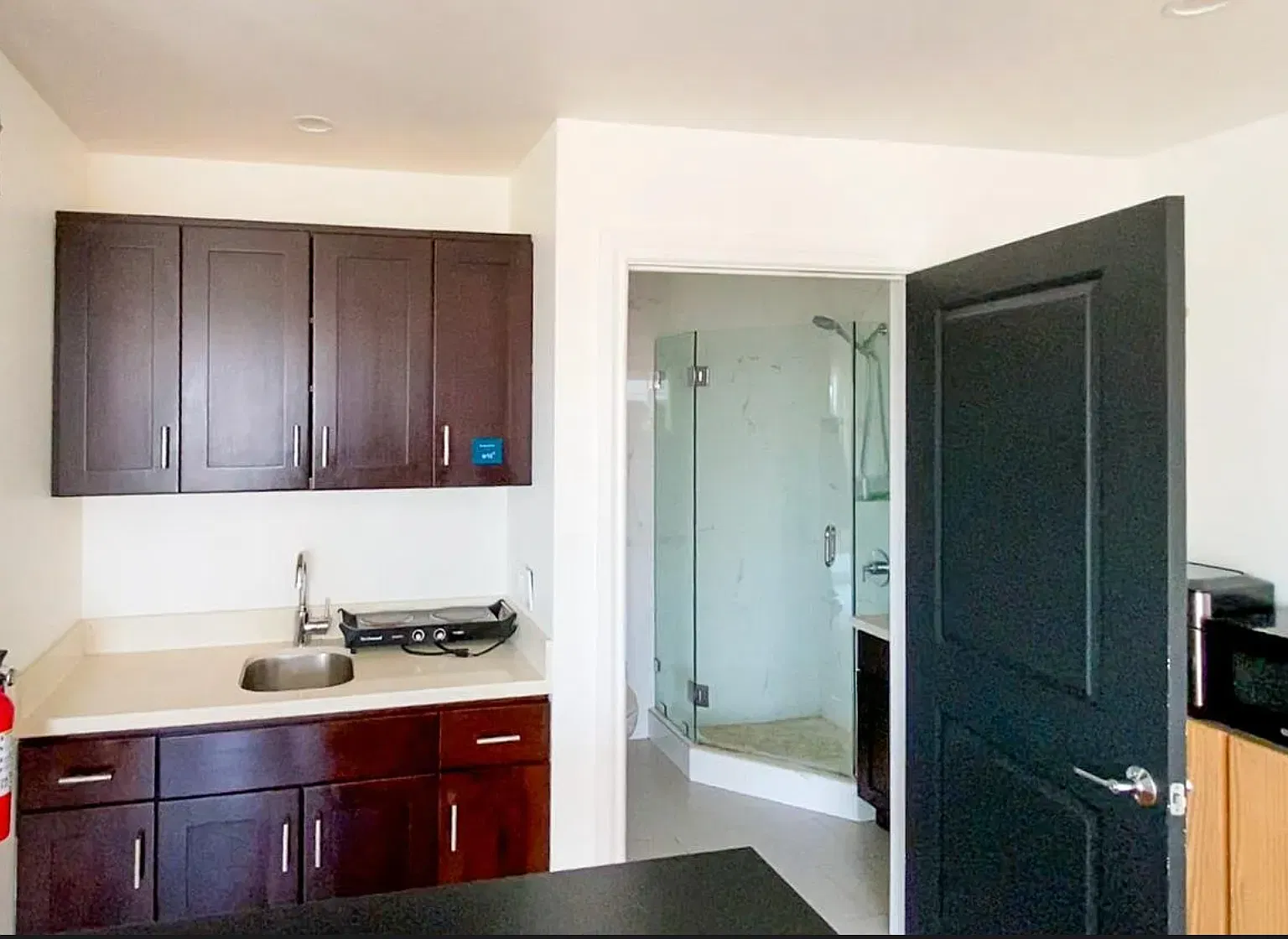 Studio, 300 sqft, $2,795 — Photo 1