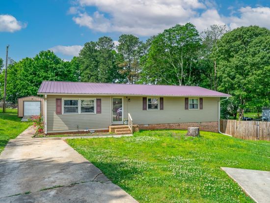 207 Sherry Ln, Easley, SC 29640