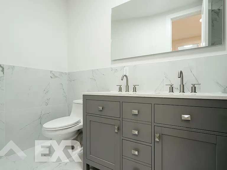 909 Dekalb Ave #2E — Photo 16