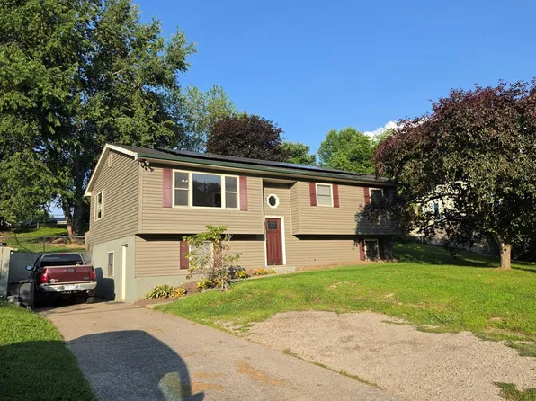 277 Rock House Rd, Lester, WV 25865