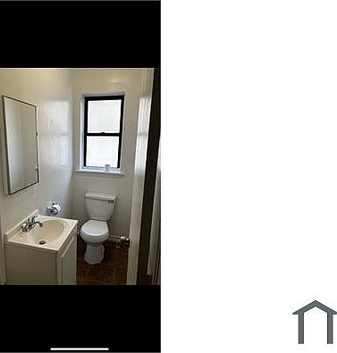 5th image of 224 N Pine Ave APT 1N