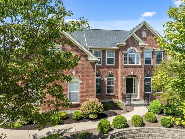 392 Forest Edge Dr, South Lebanon, OH 45065