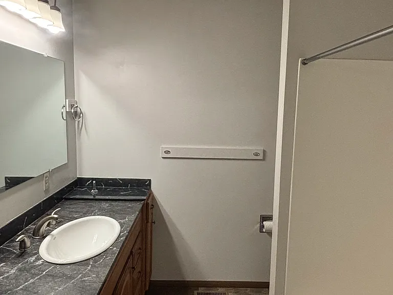 111 Lynn Ln #6 — Photo 15