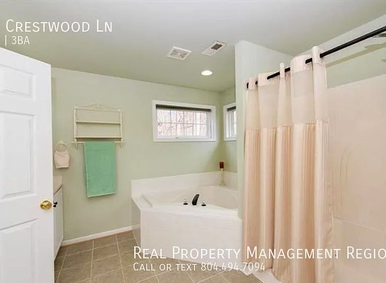 24 Crestwood Ln — Photo 44