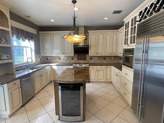 2nd image of 10442 NW 60th Pl #10442