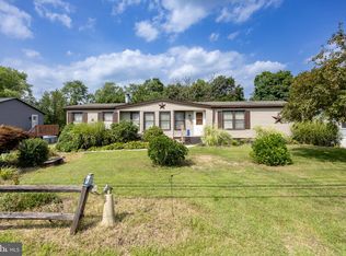 1215 E Main St, Douglassville, PA 19518