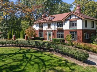 405 W Washington Blvd, Grove City, PA 16127