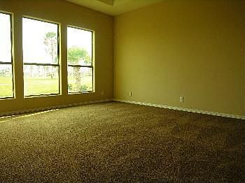 4th image of 15 Hacienda Dr