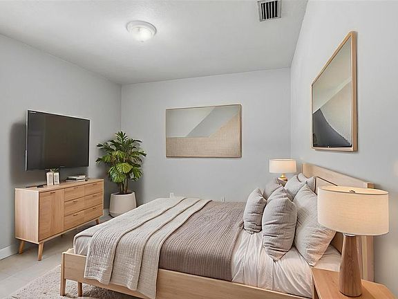 5th image of 17023 SW 149th Pl