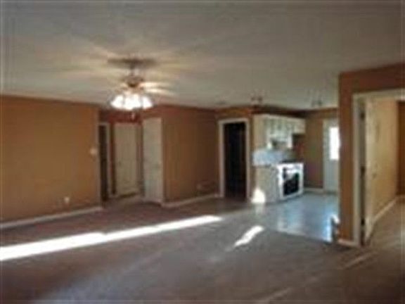2nd image of 20 Mattie Lene Dr