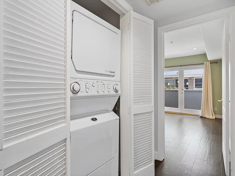 11690 Montana Ave #208 — Photo 7