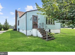 324 Collins Ln, Maple Shade, NJ 08052