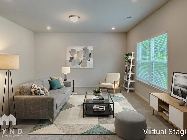 7130 Amberhouse Dr — Photo 2