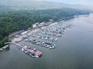 165 Lakeside Rd #5, West Milford, NJ 07421