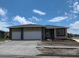 4219 Ballentine Dr, Ames, IA 50010