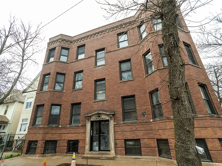 3255 W Belden Ave #G — Photo 8