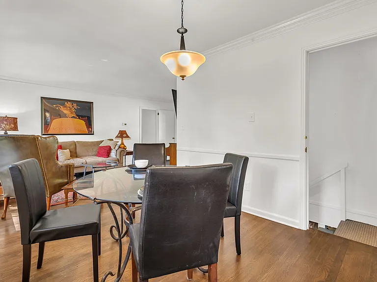 Bryant Dr — Photo 23