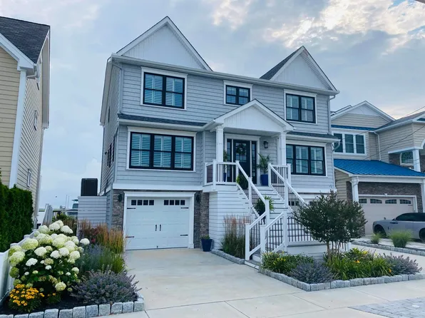 726 W Shore Dr, Brigantine, NJ 08203