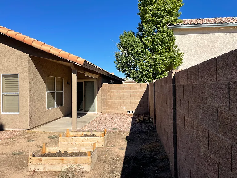 8949 W Kathleen Rd — Photo 25