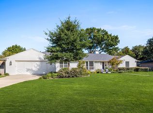 10232 Sherbrook Ln, Dallas, TX 75229