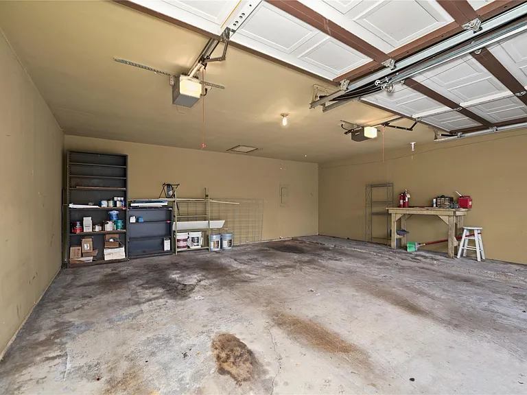 3415 Freshmeadows Dr — Photo 34