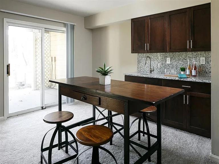 Walk-out basement with wet bar