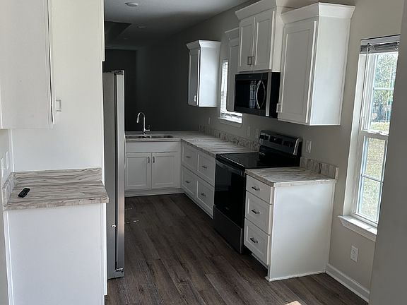 5th image of 126 Hannah Dr