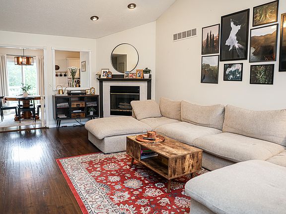 5th image of 10150 Falcon Ridge Dr