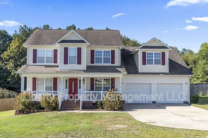 212 Checkmate Ct
