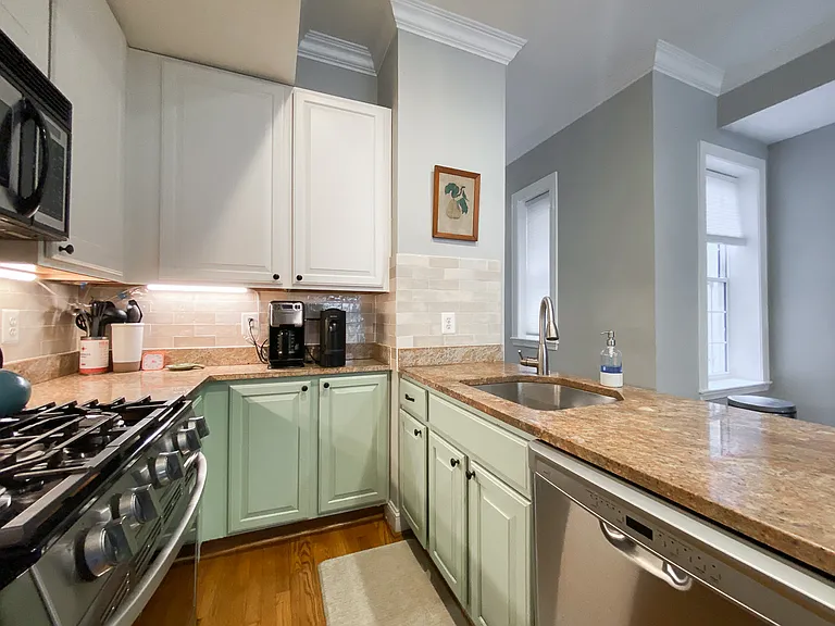 1510 Park Rd NW #3 — Photo 8