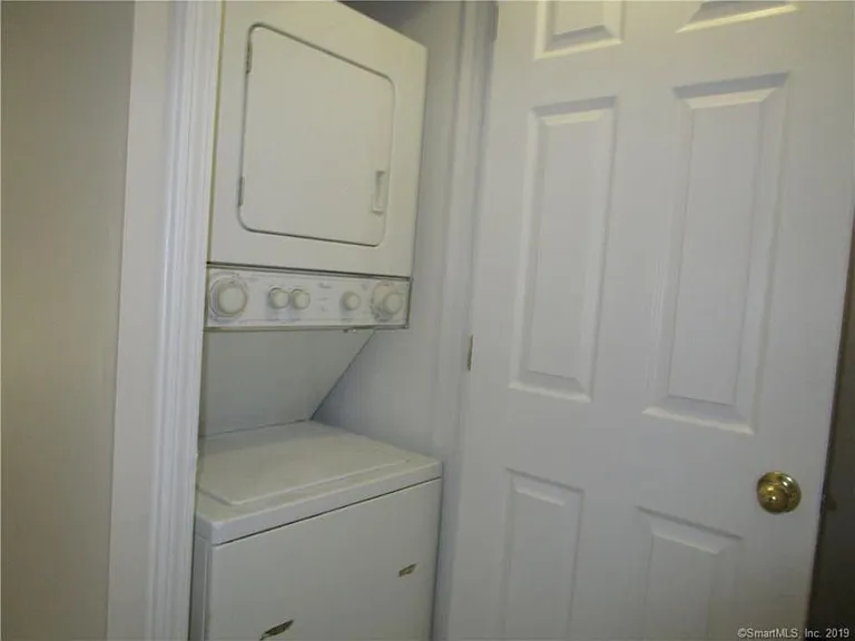 14 Newtown Rd #B12 — Photo 15