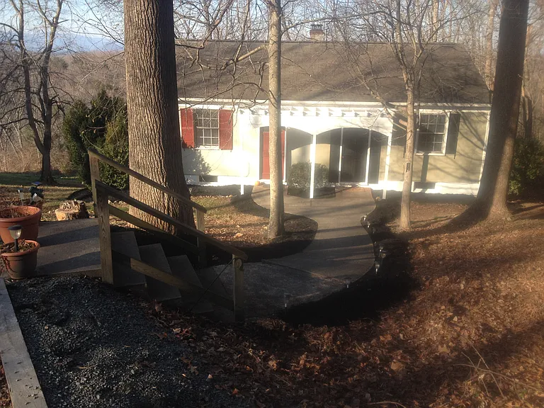1 Reservoir Ridge Rd — Photo 3