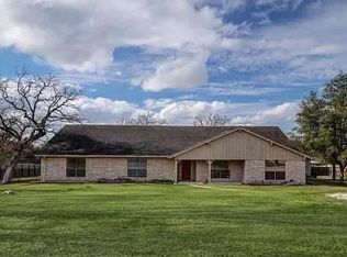 10636 N Dowling Rd, College Station, TX 77845