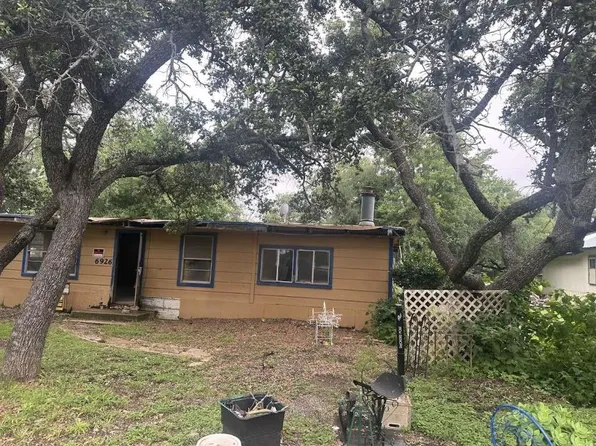 6926 Turner Dr, Brownwood, TX 76801