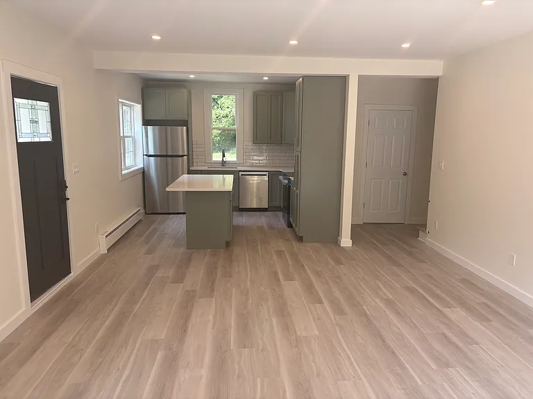 12 Wood Creek Rd #12B — Photo 3