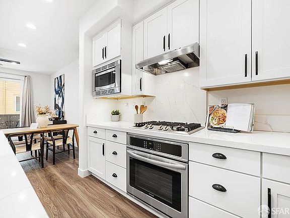 5th image of 3022 Santa Clara Ave
