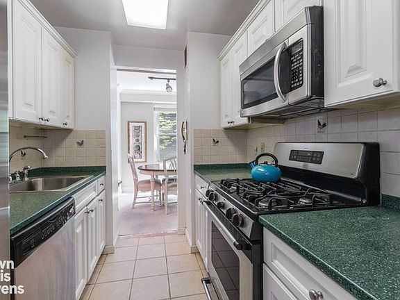 3rd image of 75 E End Ave APT 2D