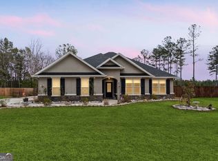 212 Northshore Dr, Kingsland, GA 31548